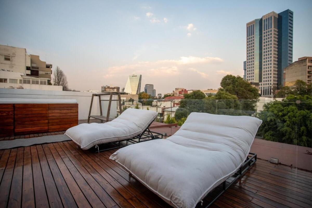 Luxury House With Terraces And Jacuzzi Vakantiehuis